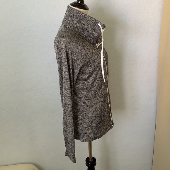 UnderArmour Static Zipper Front Lightweight Jacket - Picture 5 of 11